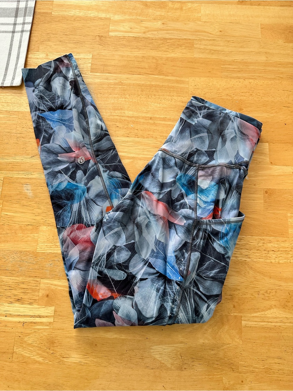 Lululemon base pace leggings size 2